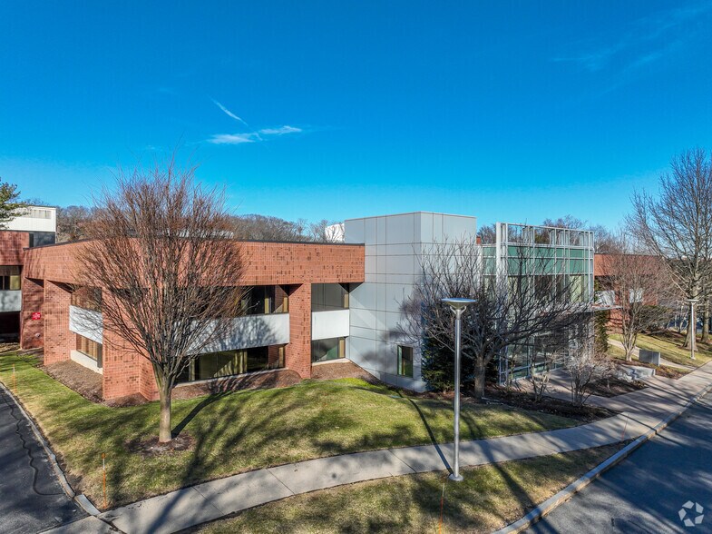 130 Turner St, Waltham, MA for sale - Primary Photo - Image 1 of 1