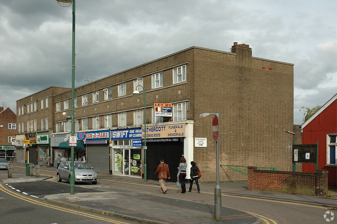 98 Shenley Rd, Borehamwood, HRT WD6 1EB