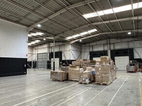 Industrial in Azuqueca de Henares, Guadalajara for lease Interior Photo- Image 2 of 10