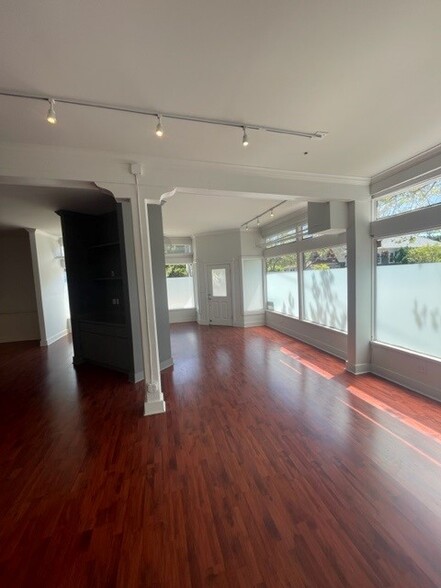 424 38th St, Oakland, CA for lease - Interior Photo - Image 2 of 6