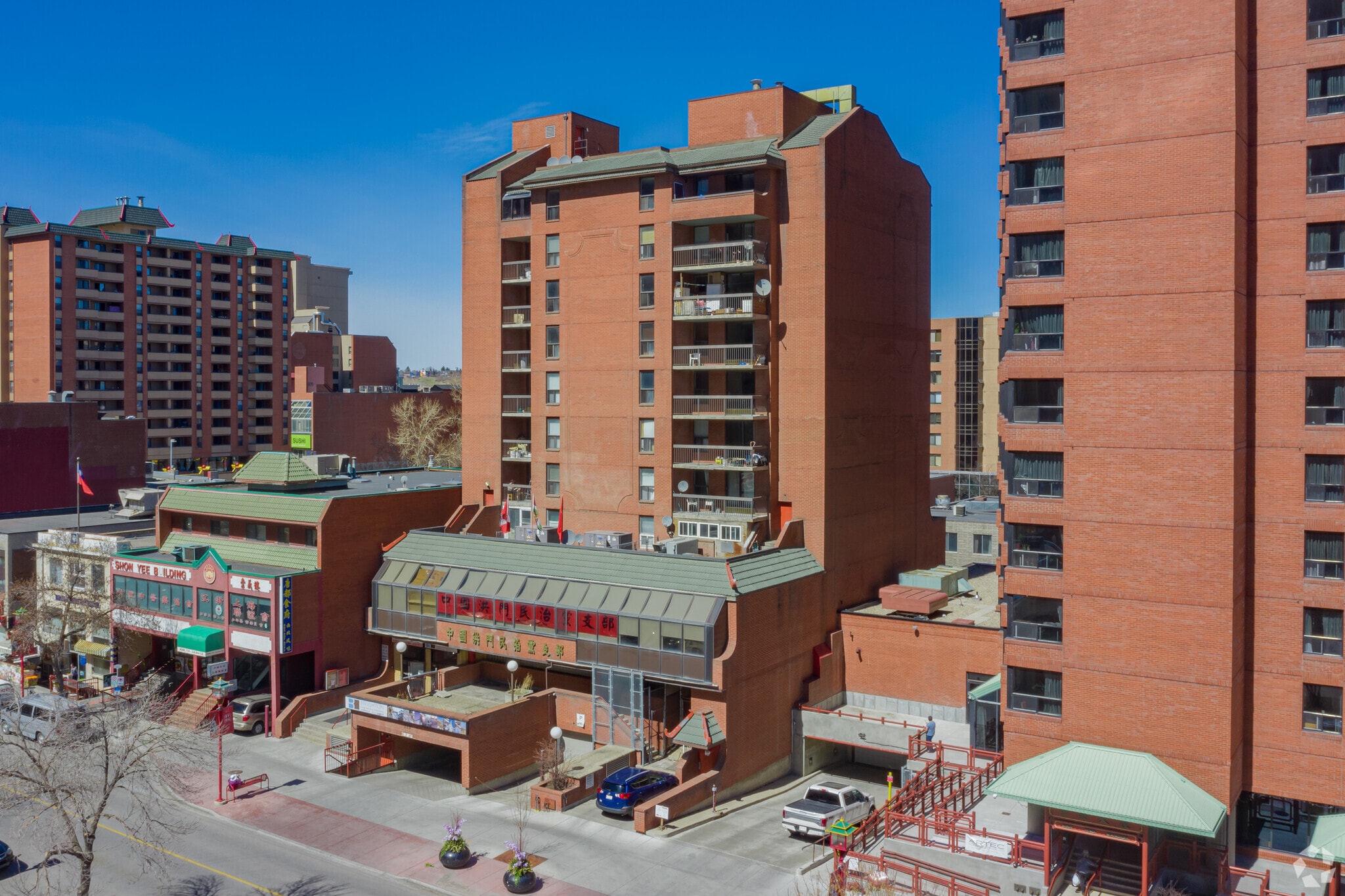 116 3 Av SE, Calgary, AB for sale Primary Photo- Image 1 of 1