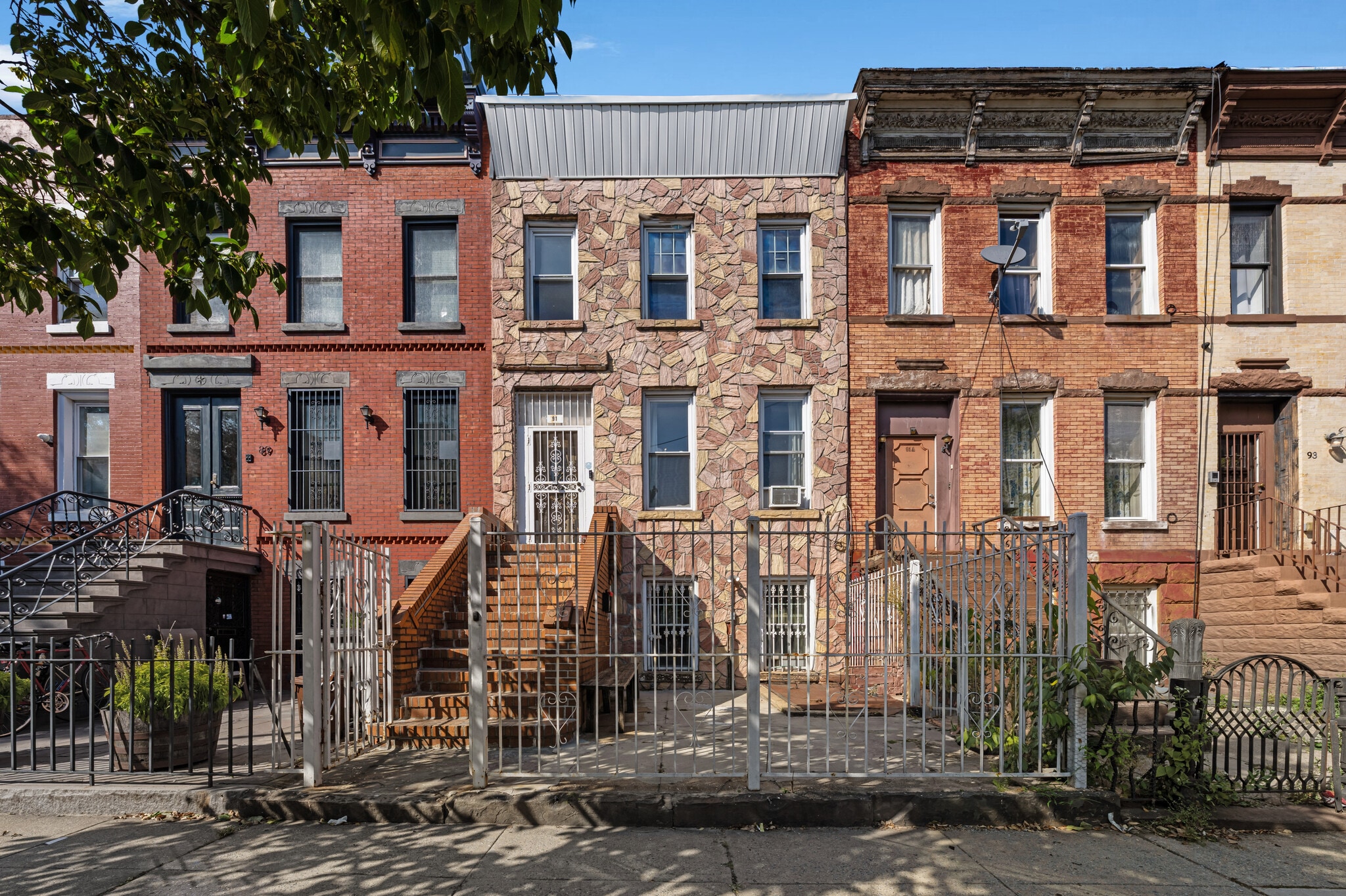 91 Somers St, Brooklyn, NY for sale Primary Photo- Image 1 of 13