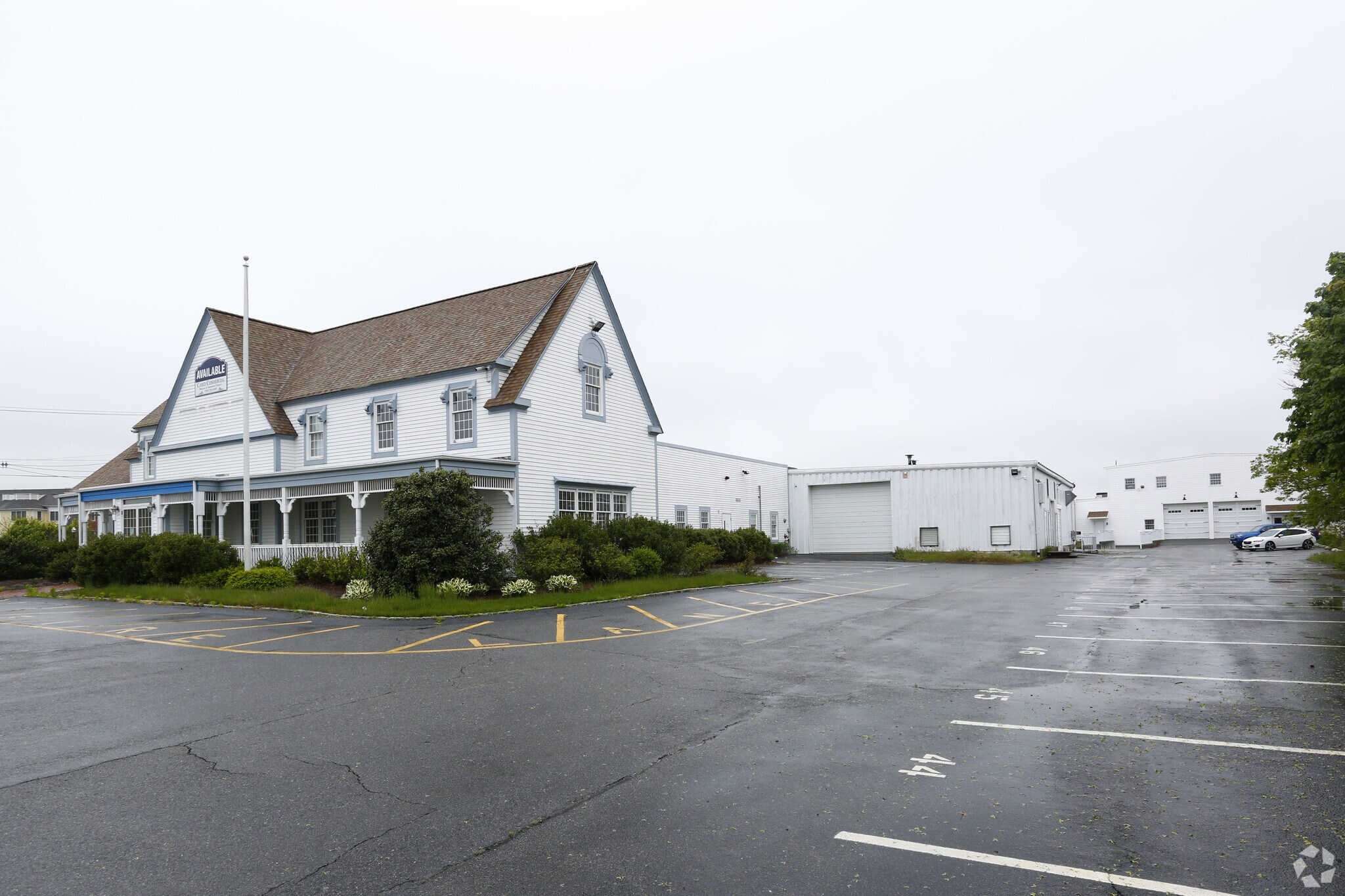 232 Main St, Hyannis, MA for sale Primary Photo- Image 1 of 1