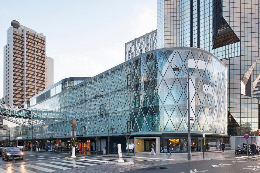Retail in Paris for lease Building Photo- Image 1 of 5