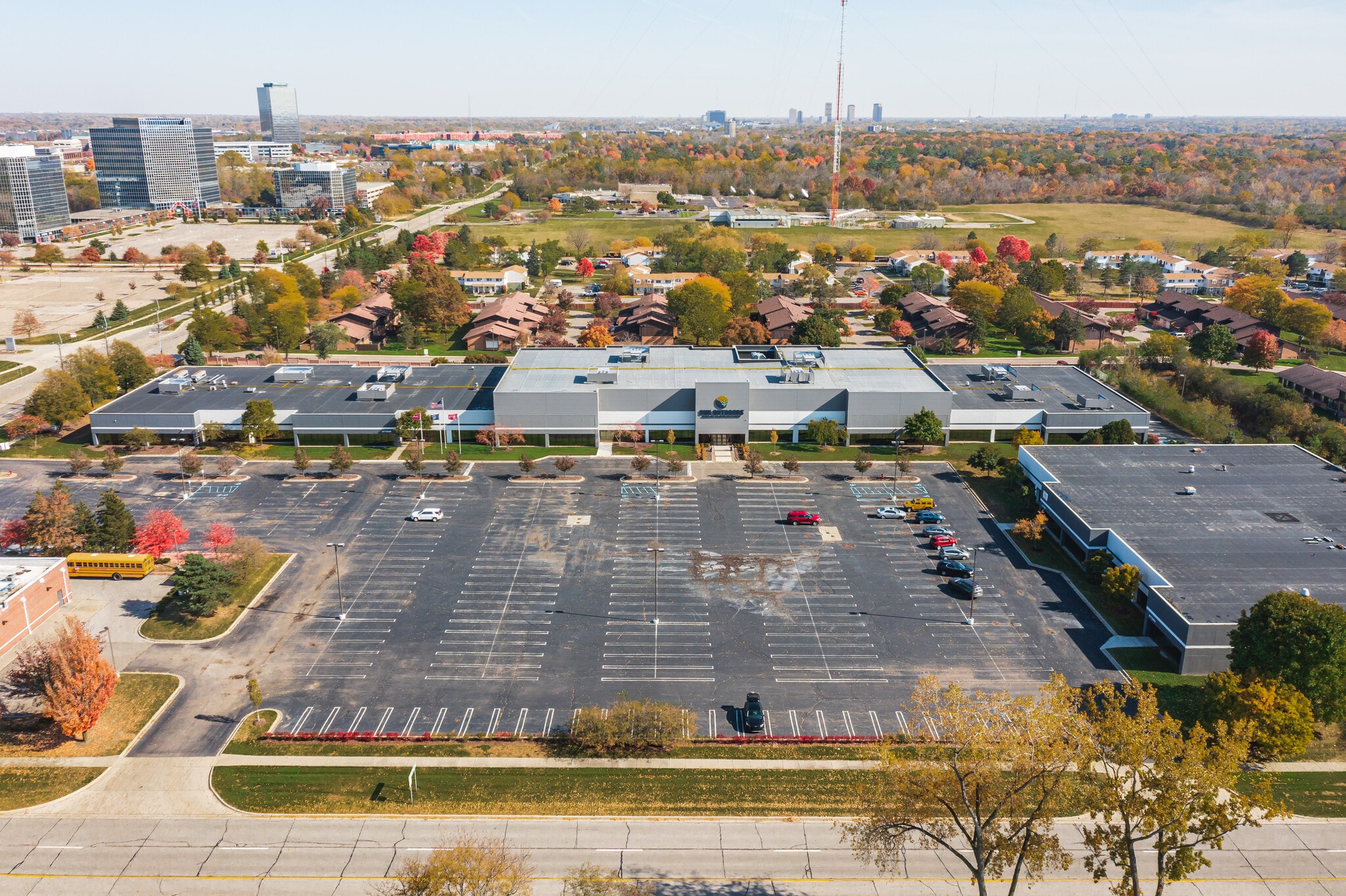 Sun Research Park Portfolio portfolio of 2 properties for sale on LoopNet.com Primary Photo- Image 1 of 3