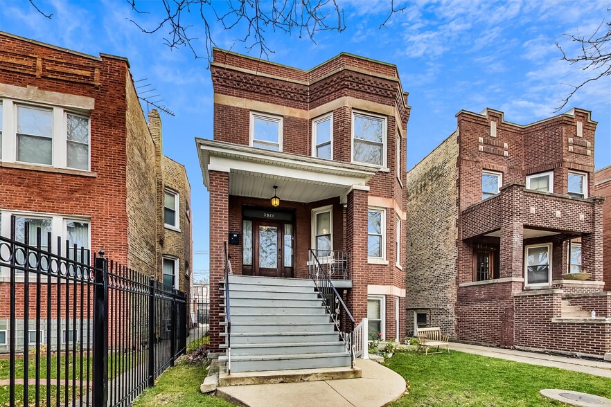 3921 N Spaulding Ave, Chicago, IL 60618 | LoopNet