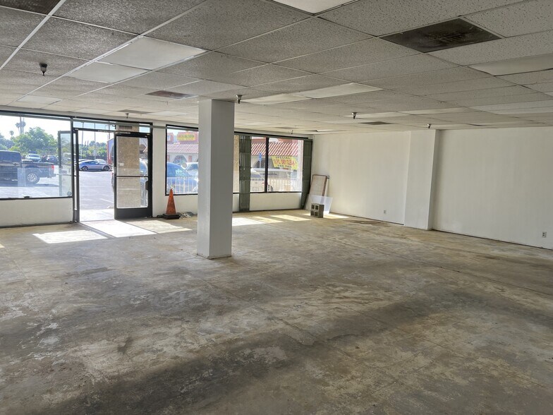 18909-18941 Soledad Canyon Rd, Canyon Country, CA for lease - Building Photo - Image 3 of 12