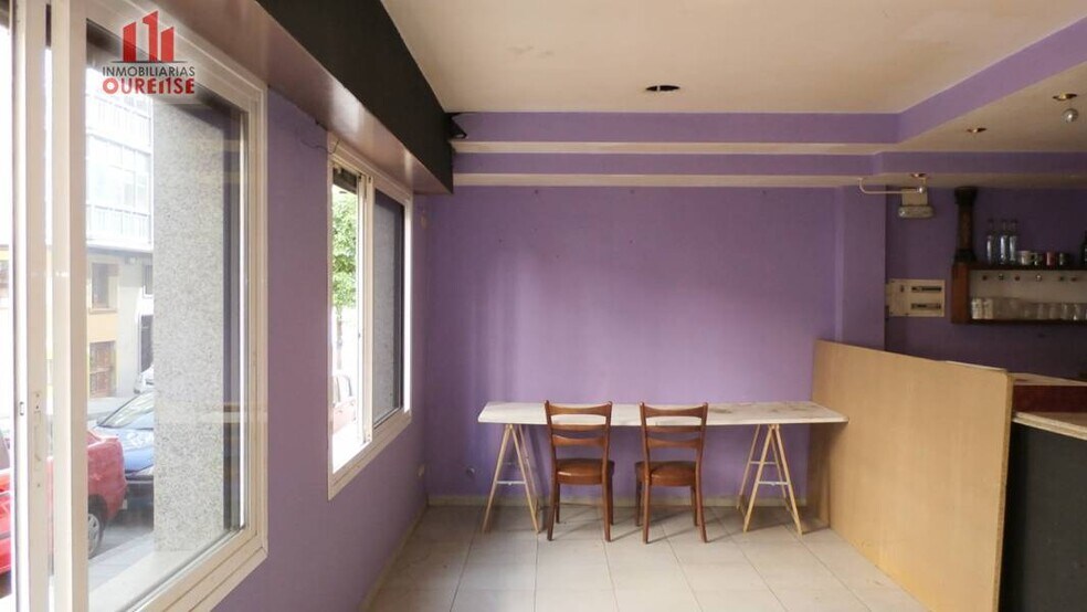 Retail in Ourense, Orense for lease - Building Photo - Image 3 of 12