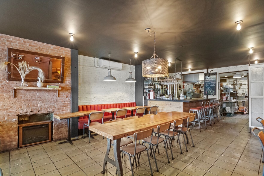 338 Hamilton Ave, Brooklyn, NY for lease - Building Photo - Image 1 of 15