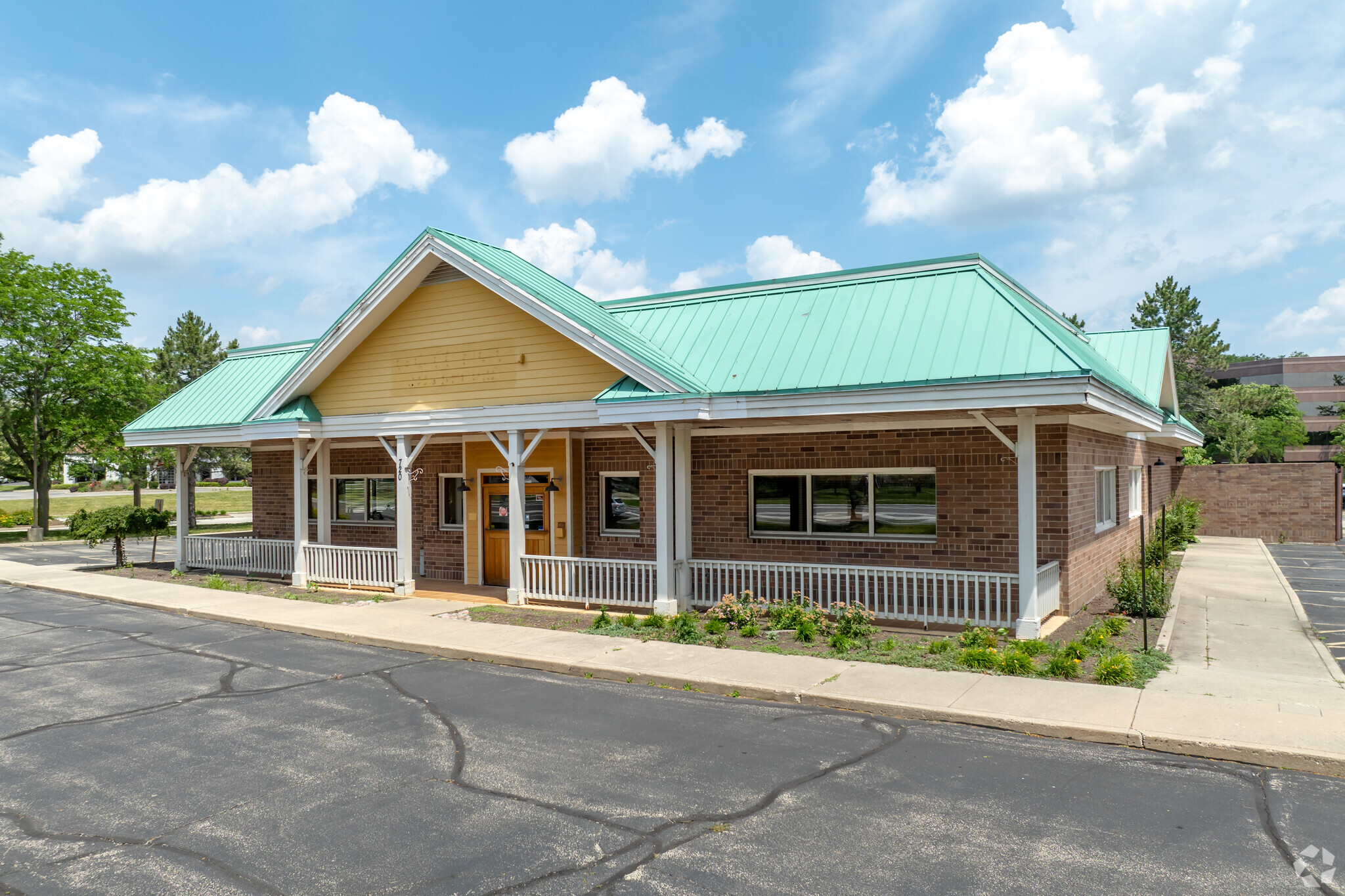 720 W Lake Cook Rd, Buffalo Grove, IL for sale Building Photo- Image 1 of 1