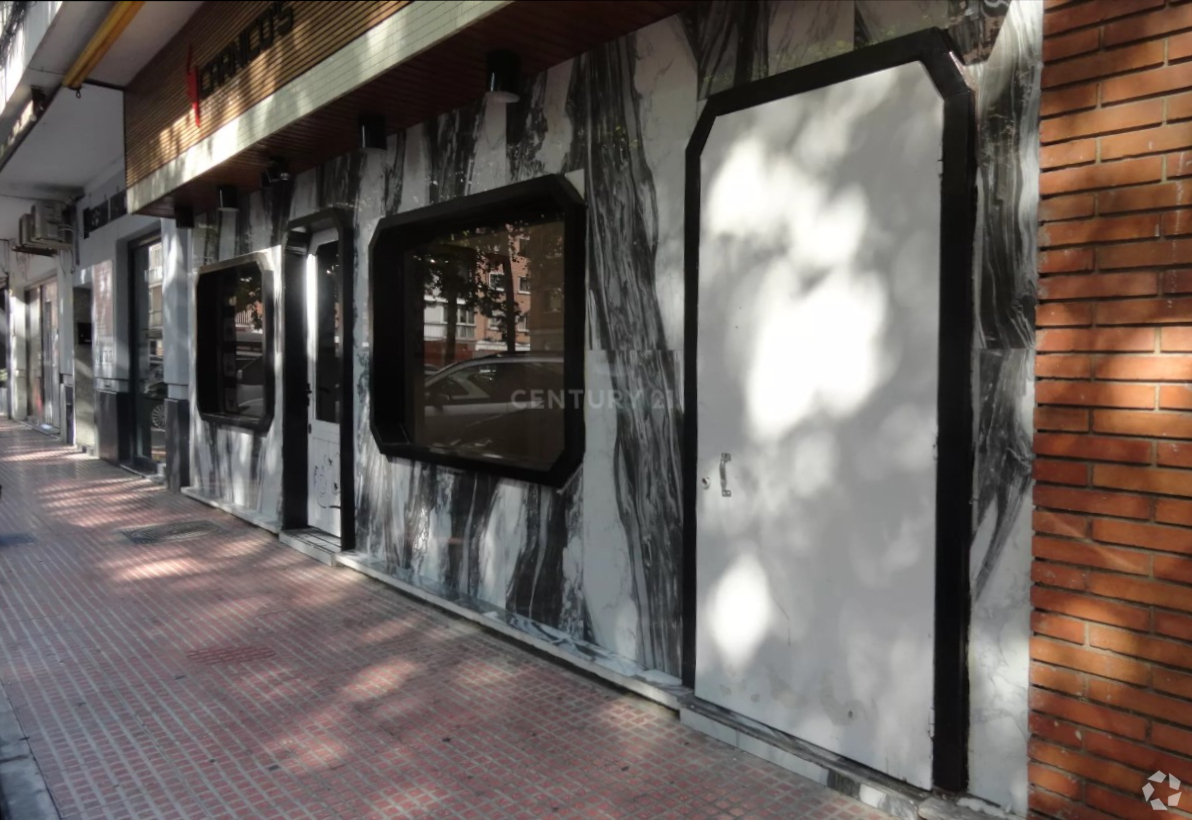 Retail in Alcalá De Henares, Madrid for lease Interior Photo- Image 1 of 2