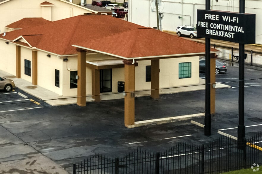 20543 Interstate 45, Spring, TX for sale - Building Photo - Image 3 of 3