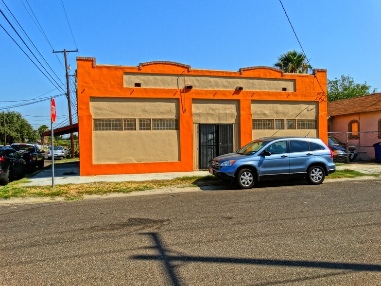 520 Garza St, Laredo, TX 78040