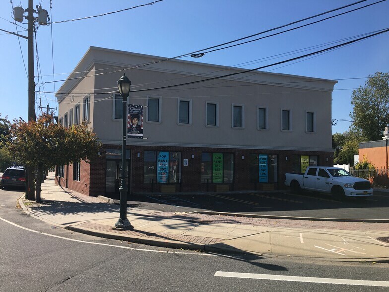 800 Merrick Rd, Baldwin, NY for sale - Primary Photo - Image 1 of 1