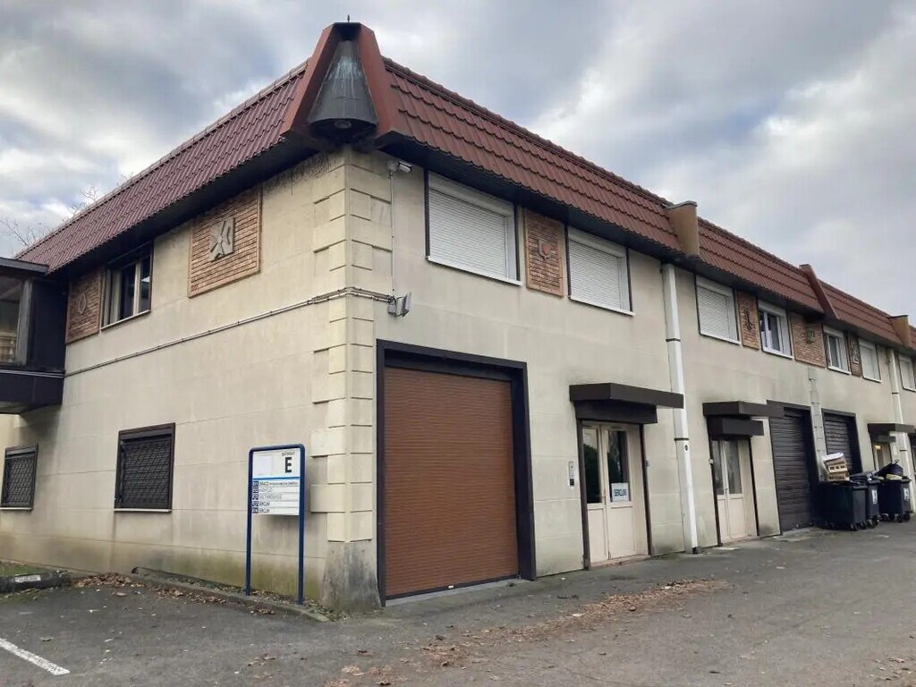 Location Local d'activités 112 m² à 1 368 m² - Photo 1