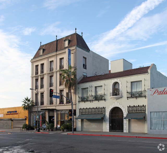 2410-2414 W 7th St, Los Angeles, CA for lease - Building Photo - Image 1 of 2