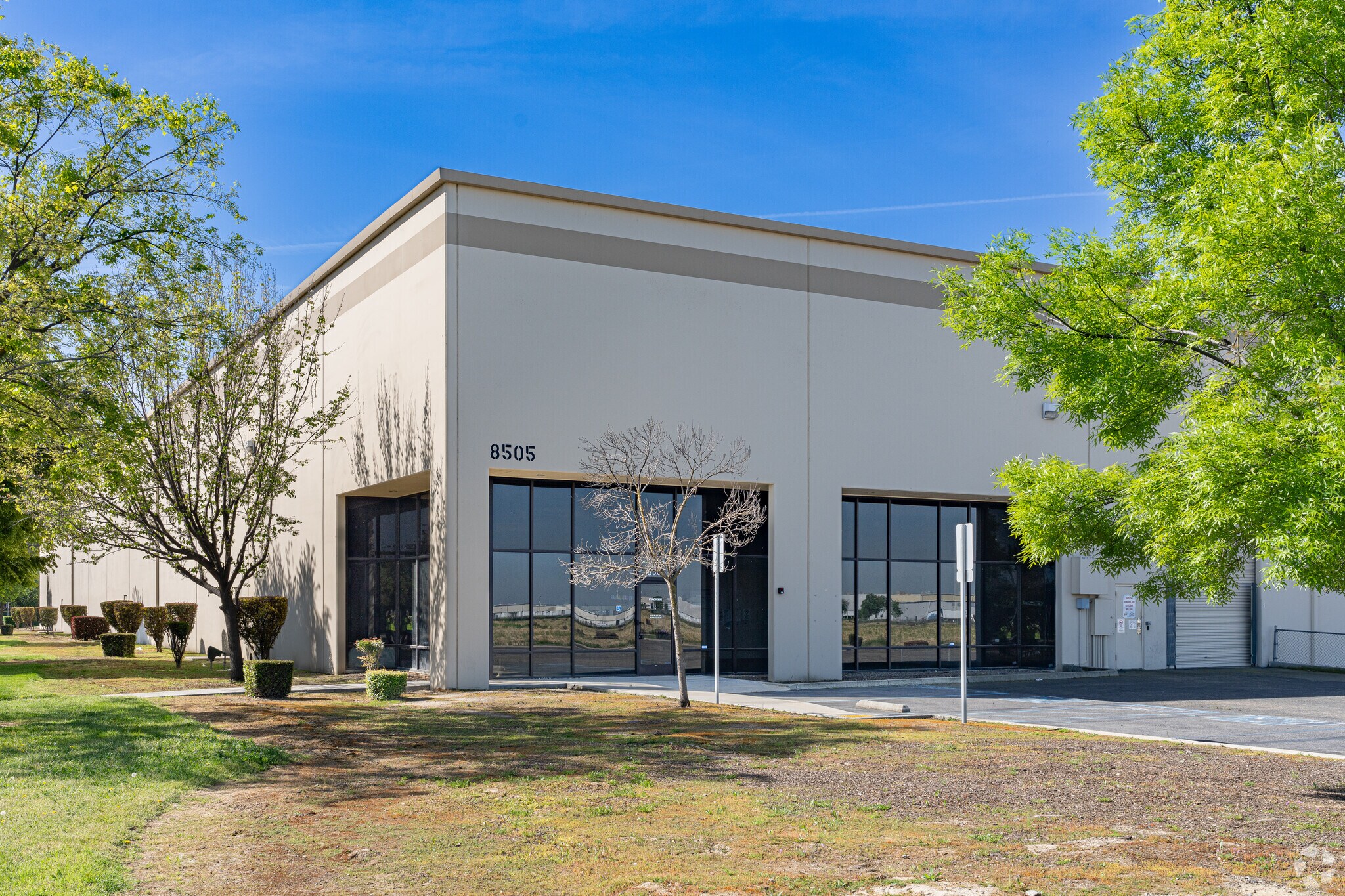 8505 W Doe Ave, Visalia, CA for sale Building Photo- Image 1 of 8