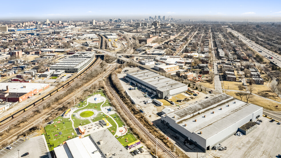 South Vandeventer Redevelopment portfolio of 2 properties for sale on LoopNet.com - Building Photo - Image 3 of 5