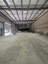 6205 31st St E, Bradenton, FL for lease Interior Photo- Image 2 of 4