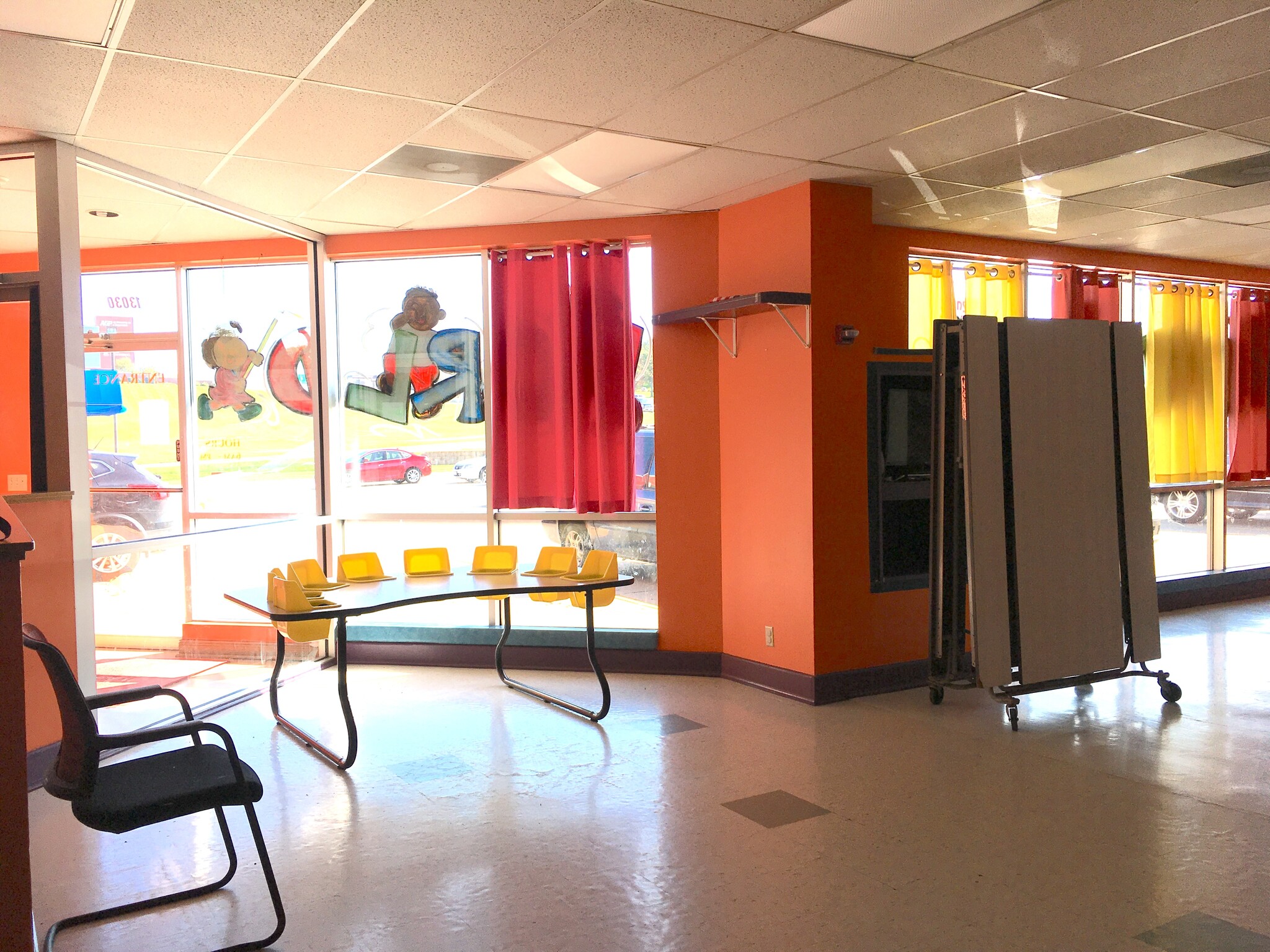 13042-13058 W Dodge Rd, Omaha, NE for lease Interior Photo- Image 1 of 14