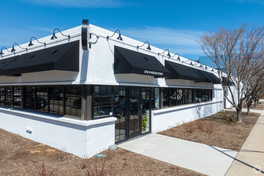 3401 N California Ave, Chicago, IL for lease - Building Photo - Image 2 of 9