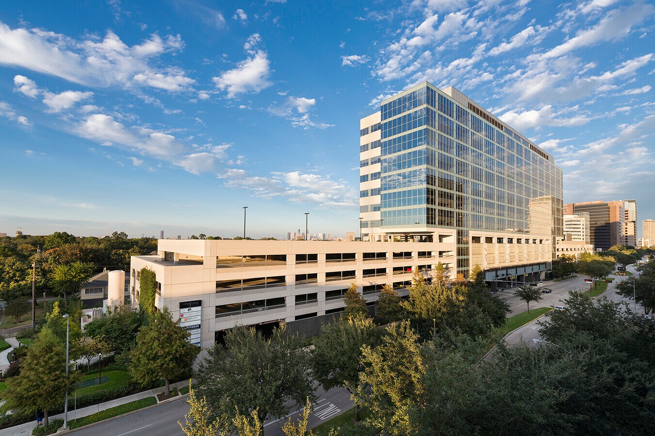 2130 W Blvd, Houston, TX 77030 Life Science Plaza