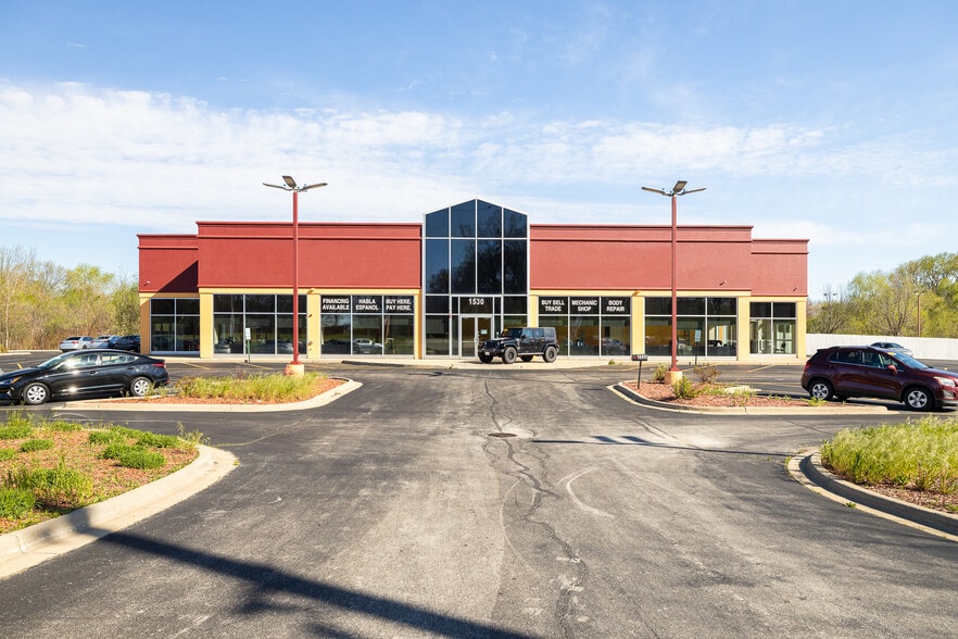 1530 E New York St, Aurora, IL for sale - Building Photo - Image 2 of 17