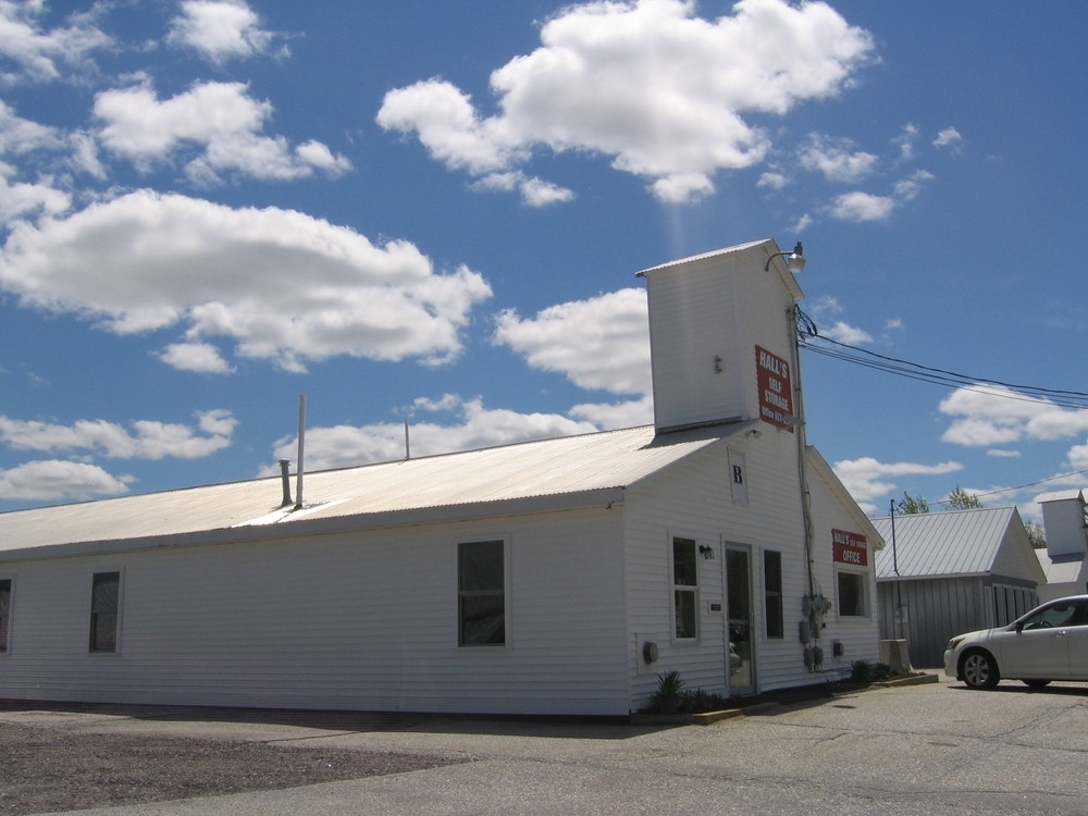 41 Maine St, New Gloucester, ME for sale Primary Photo- Image 1 of 1