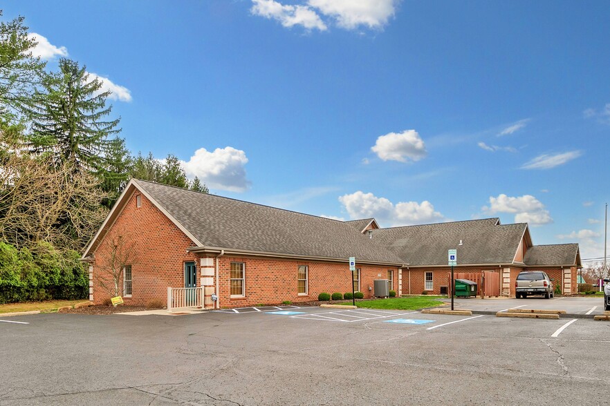 3120 Wilmington Rd, New Castle, PA for lease - Building Photo - Image 1 of 8