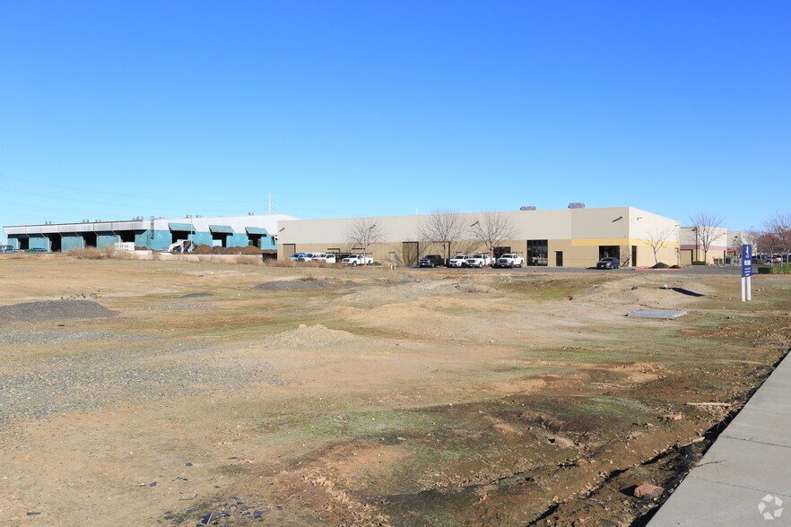 Morrison Creek Dr, Sacramento, CA for lease - Building Photo - Image 2 of 4
