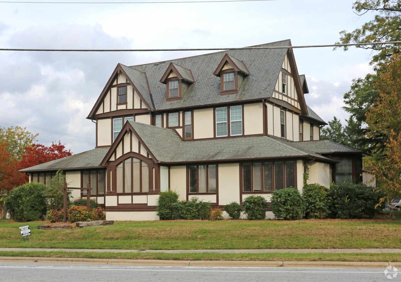 314 N Church St, Greensboro, NC 27401 Office for Lease