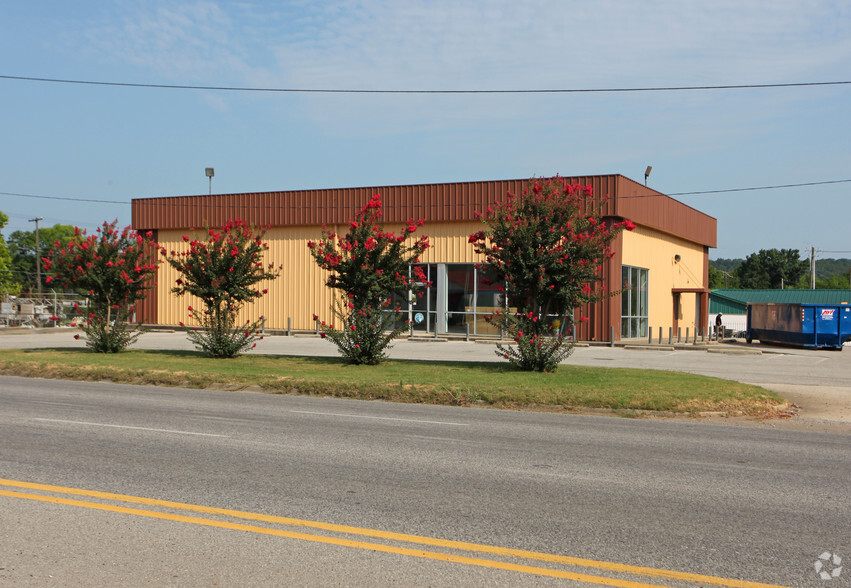 1940 Pinson Valley Pky, Birmingham, AL for sale - Building Photo - Image 2 of 3