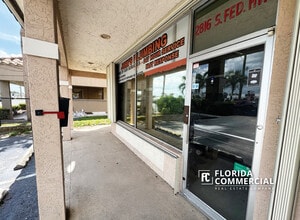 2810-2816 SE Federal Hwy, Stuart, FL for lease Building Photo- Image 1 of 4