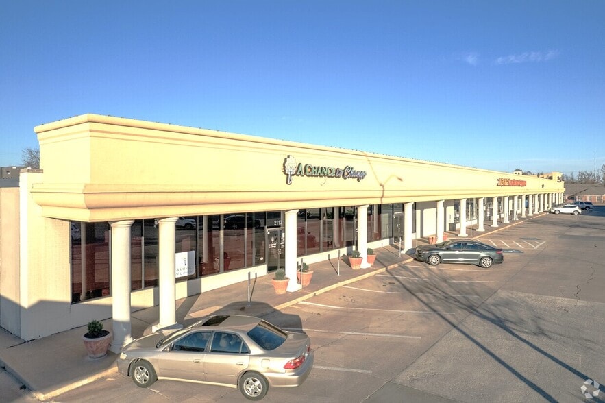 2103 W Britton Rd, Oklahoma City, OK for sale - Building Photo - Image 2 of 16