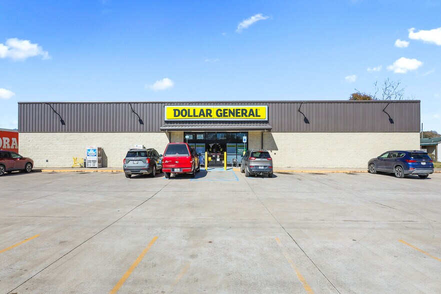 25020 Highway 124, Hamshire, TX for sale - Building Photo - Image 1 of 1