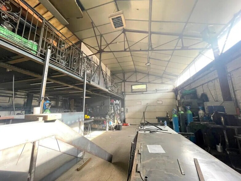 Industrial in Mareil-Marly for sale - Interior Photo - Image 3 of 7