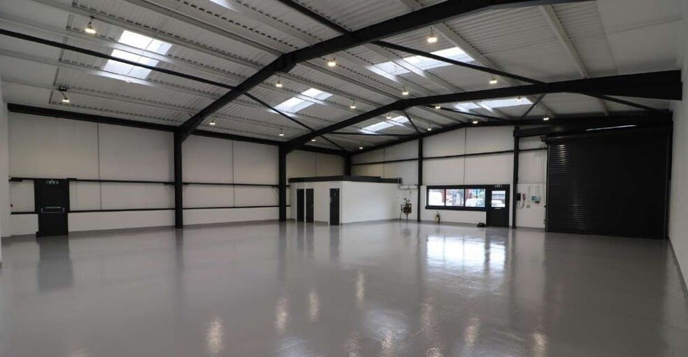 Sandon Industrial Estate, Liverpool for lease - Building Photo - Image 3 of 21