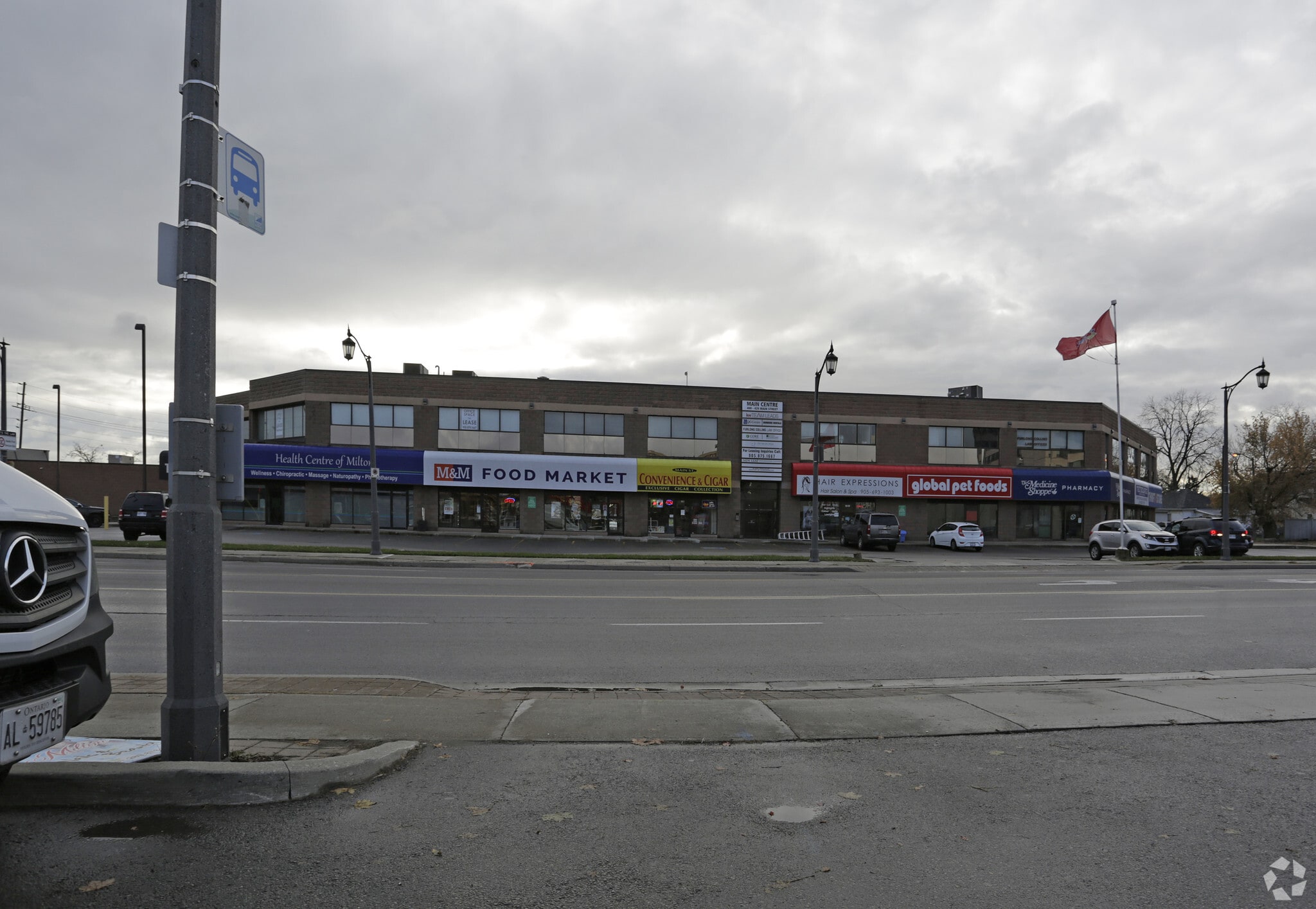 400-420 Main St E, Milton, ON for sale Primary Photo- Image 1 of 1