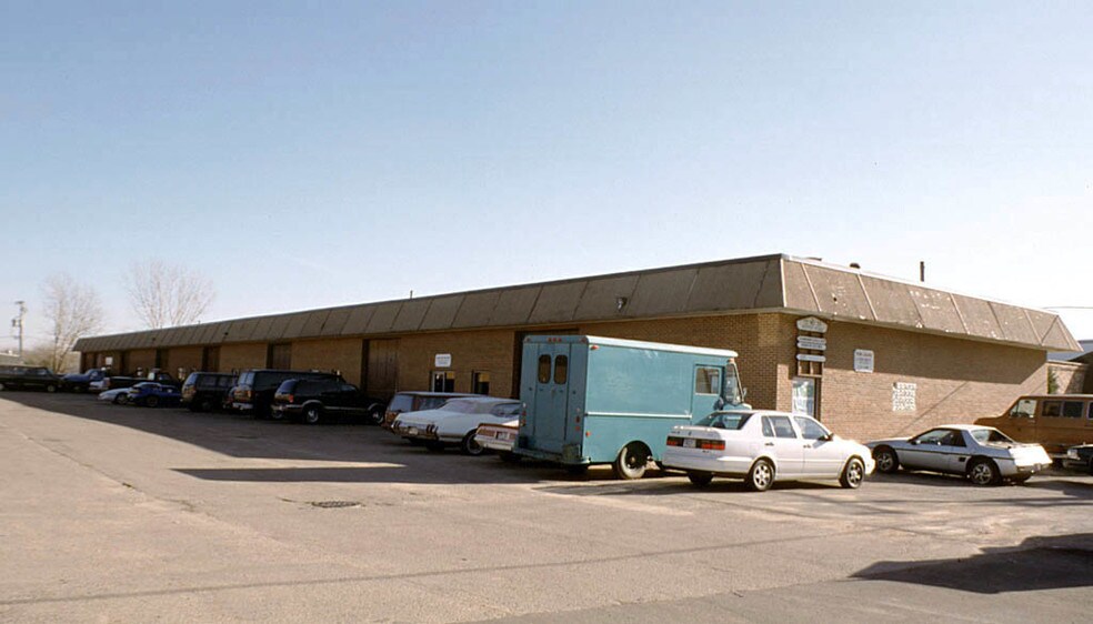 22029 N Pepper Rd, Lake Barrington, IL for lease - Building Photo - Image 2 of 17