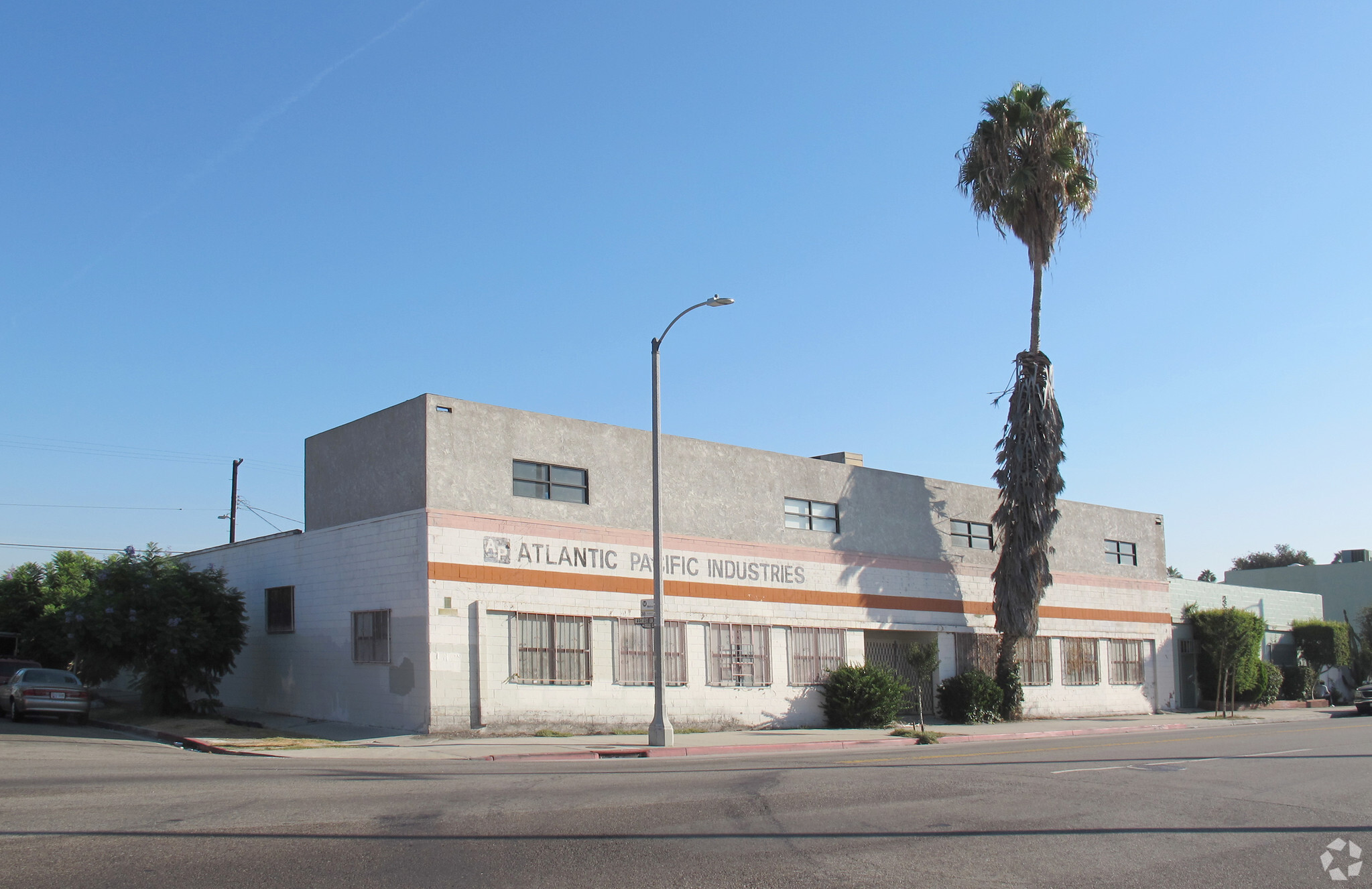 4223 W Jefferson Blvd, Los Angeles, CA for lease Primary Photo- Image 1 of 21