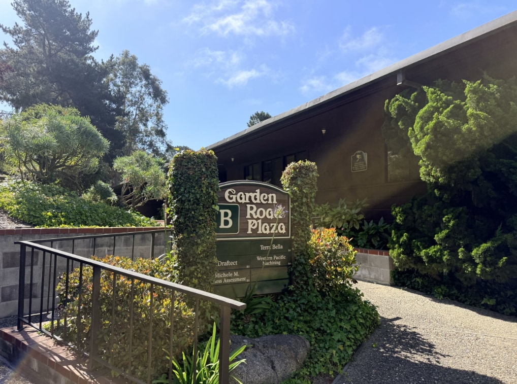 2150 Garden Rd, Monterey, CA for lease Building Photo- Image 1 of 11