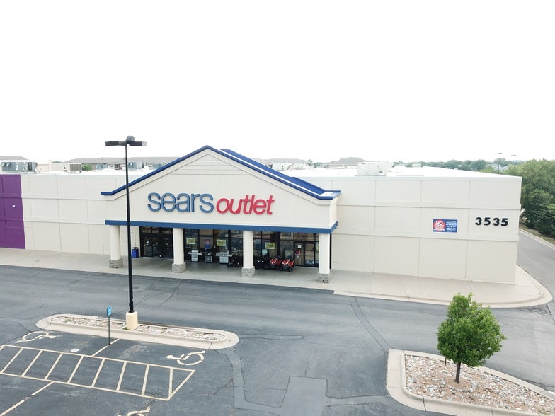 3535 N Rock Rd, Wichita, KS for lease - Building Photo - Image 2 of 2