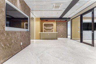 363 Penn Plaza, New York, NY for lease Building Photo- Image 2 of 12