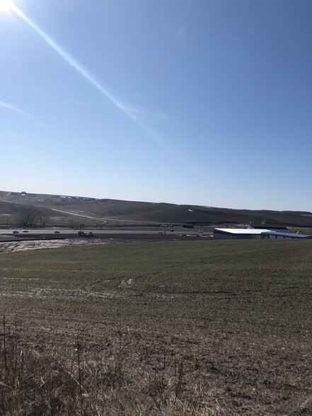 121 Sand Buckler Dr, Pullman, WA for sale - Building Photo - Image 1 of 7