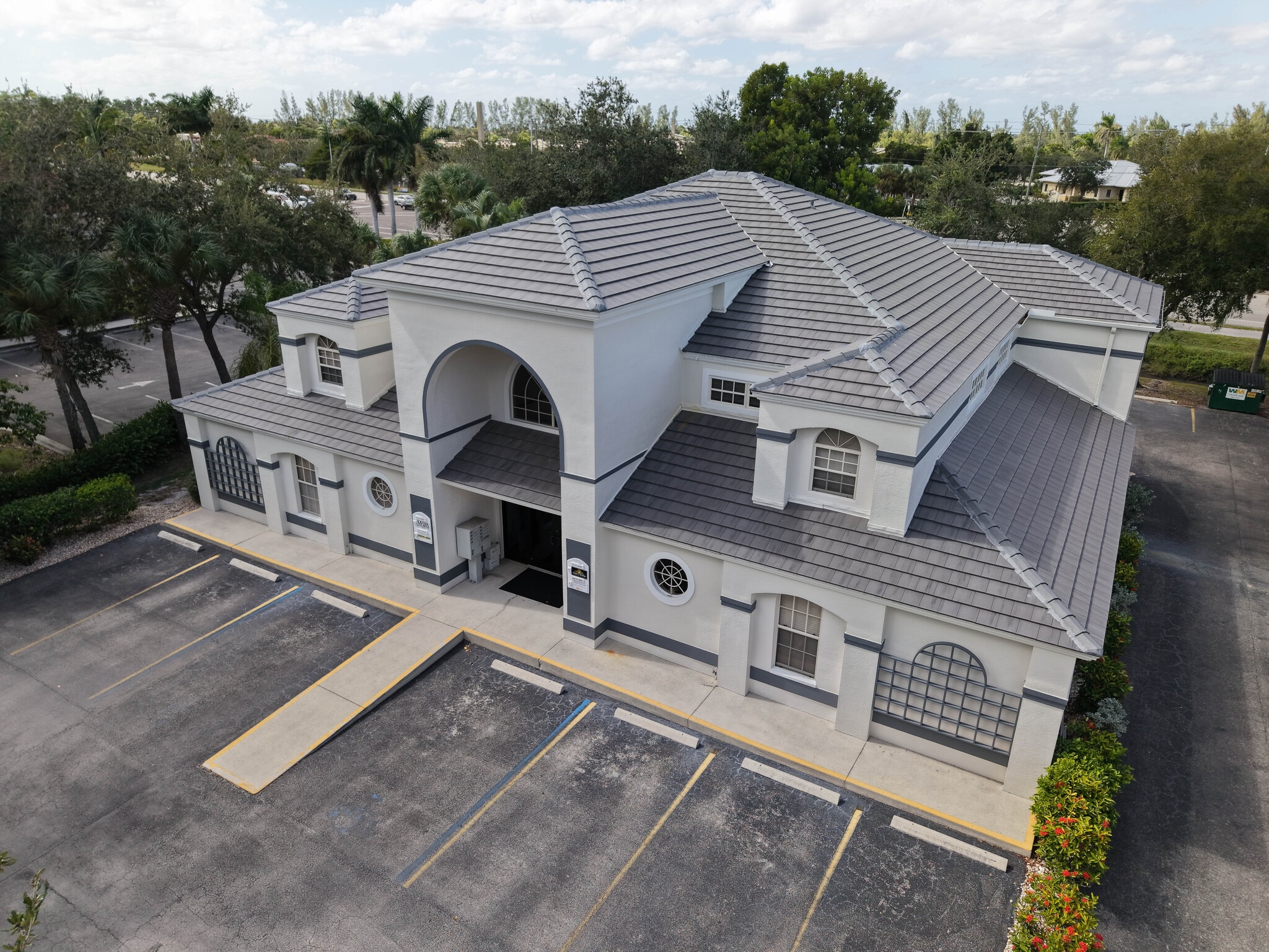 15750 New Hampshire Ct, Fort Myers, FL for lease Building Photo- Image 1 of 11