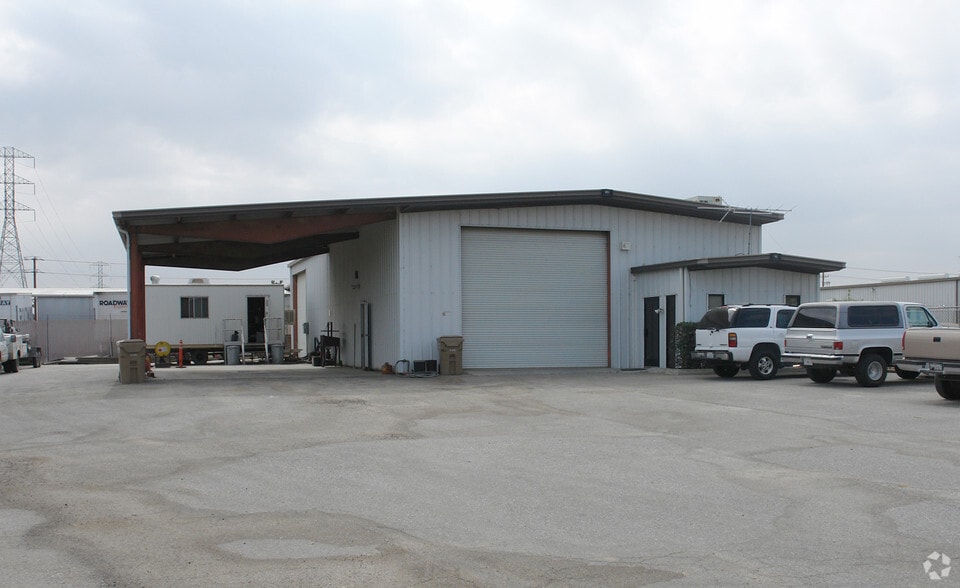 4100 Well Tech Way, Bakersfield, CA for lease - Building Photo - Image 3 of 12