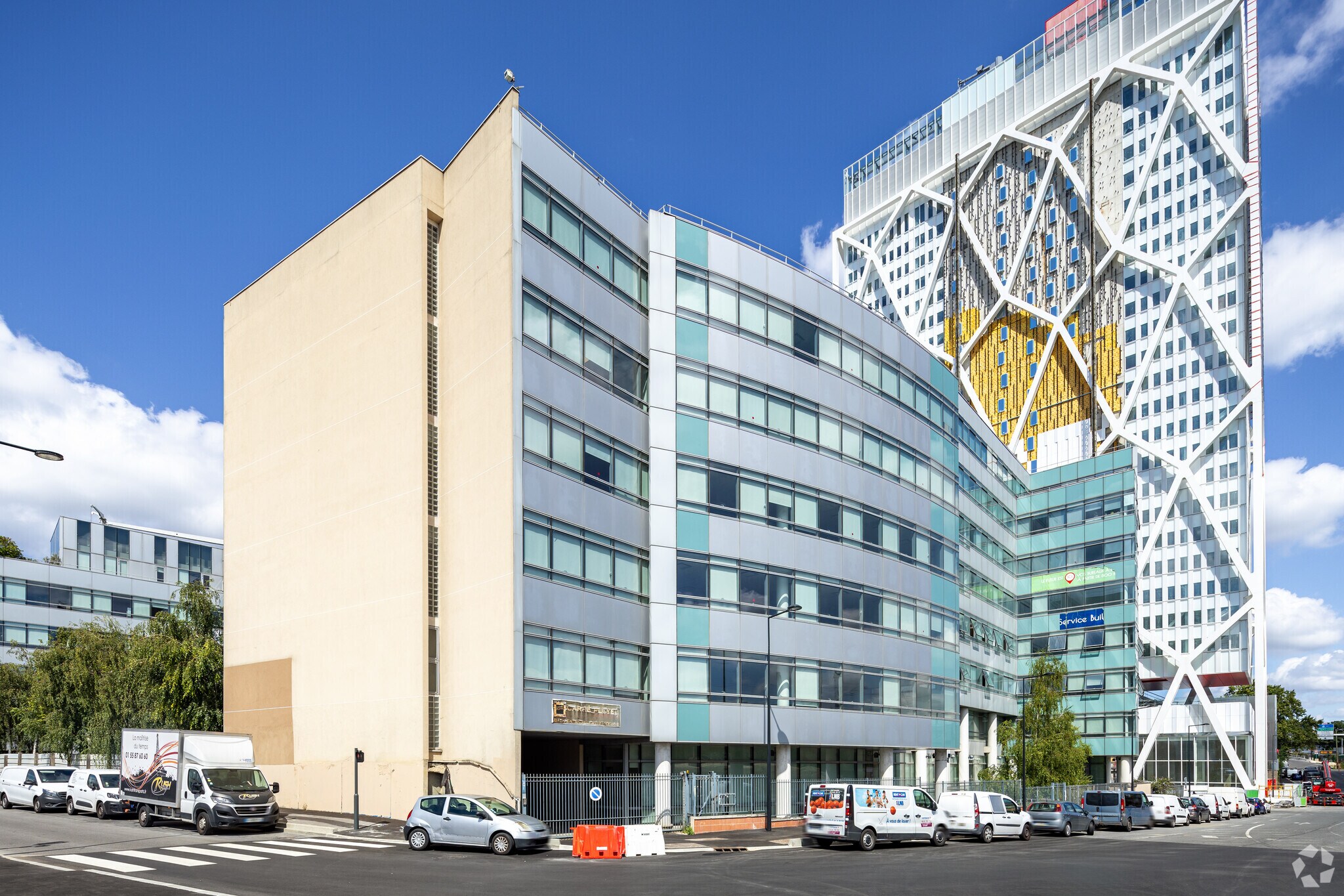 5-9 Rue Pleyel, Saint-Denis for lease Primary Photo- Image 1 of 4