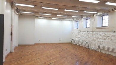 37 Greenwoods Rd, New Hartford, CT for lease Interior Photo- Image 1 of 1