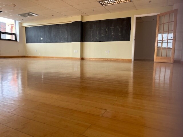 119-129 Braintree St, Allston, MA for lease Interior Photo- Image 1 of 4