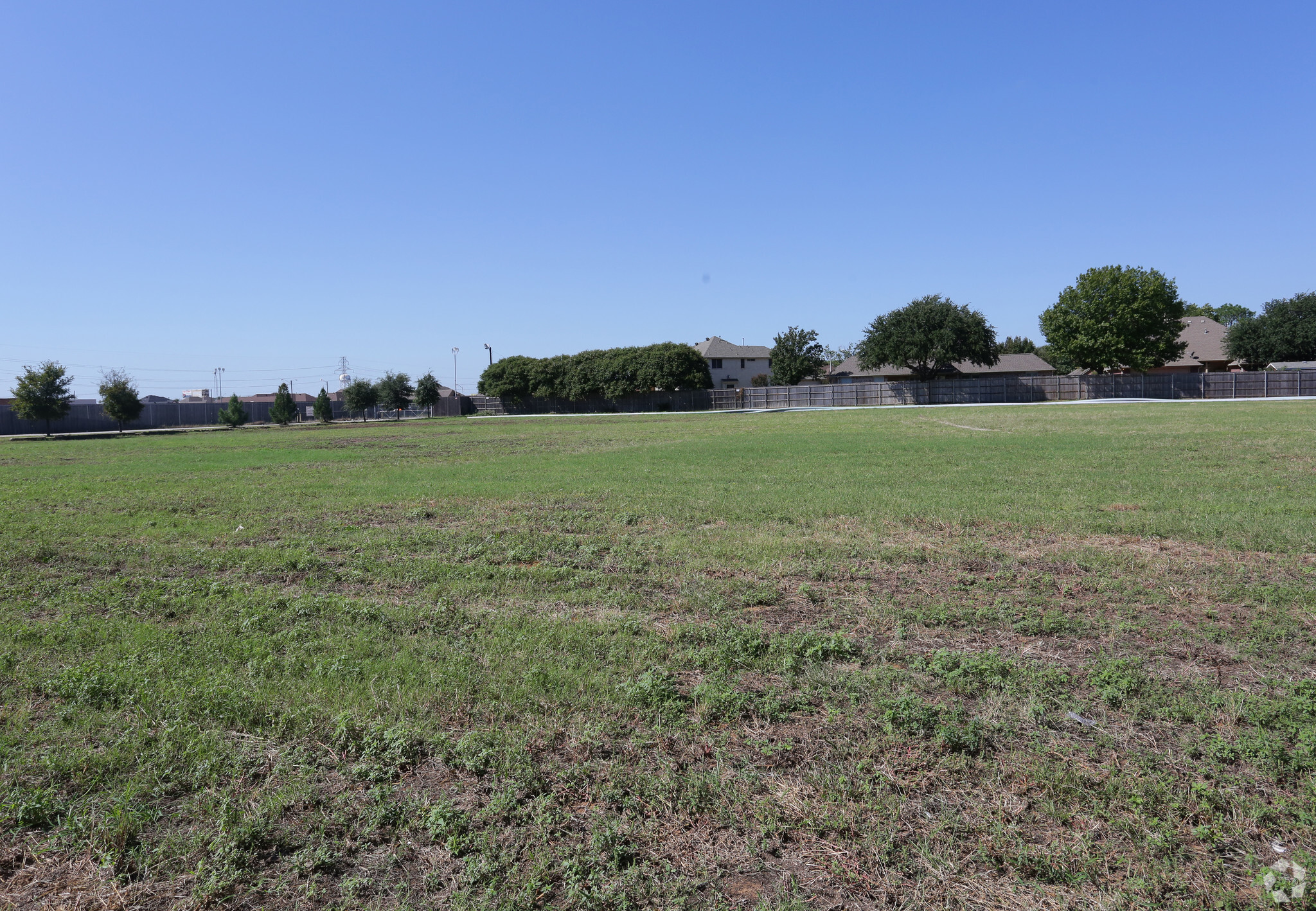 2500 Smith Barry Rd, Pantego, TX for sale Primary Photo- Image 1 of 5